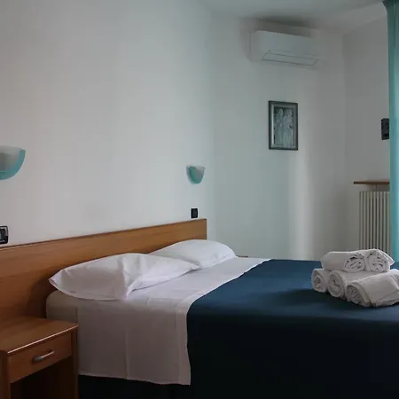 Azzurra 3* Ρίμινι