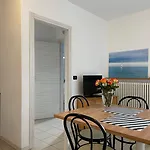 Azzurra 4*