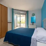 Aparthotel Azzurra 4*