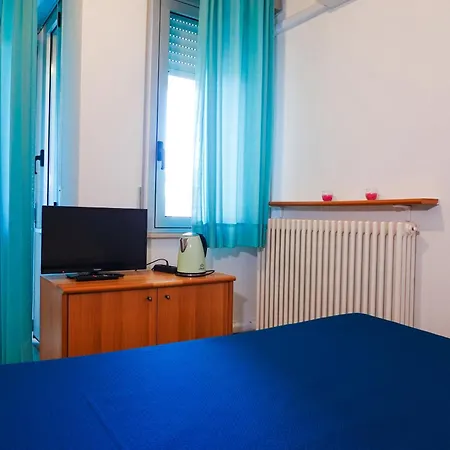 Aparthotel Azzurra 3*