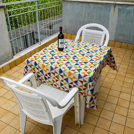 Aparthotel Azzurra 3*
