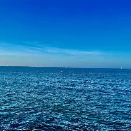 Azzurra Lägenhetshotell 4*