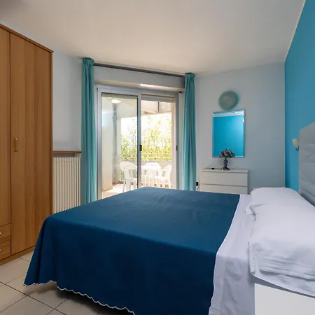 Apartahotel Azzurra 4*