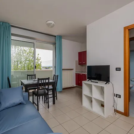 Apart-hotel Azzurra 4*