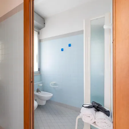 Azzurra Apartahotel Rímini