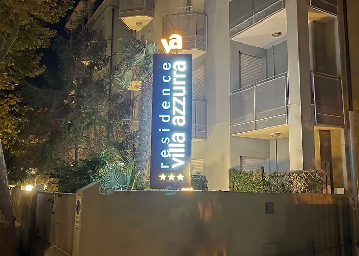 Azzurra 4*
